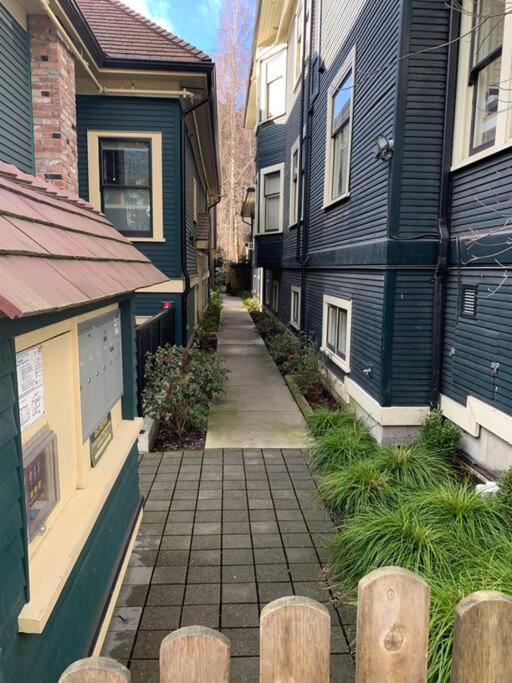 Easeful 2 Bedroom Unit Near English Bay Vancouver Exterior foto