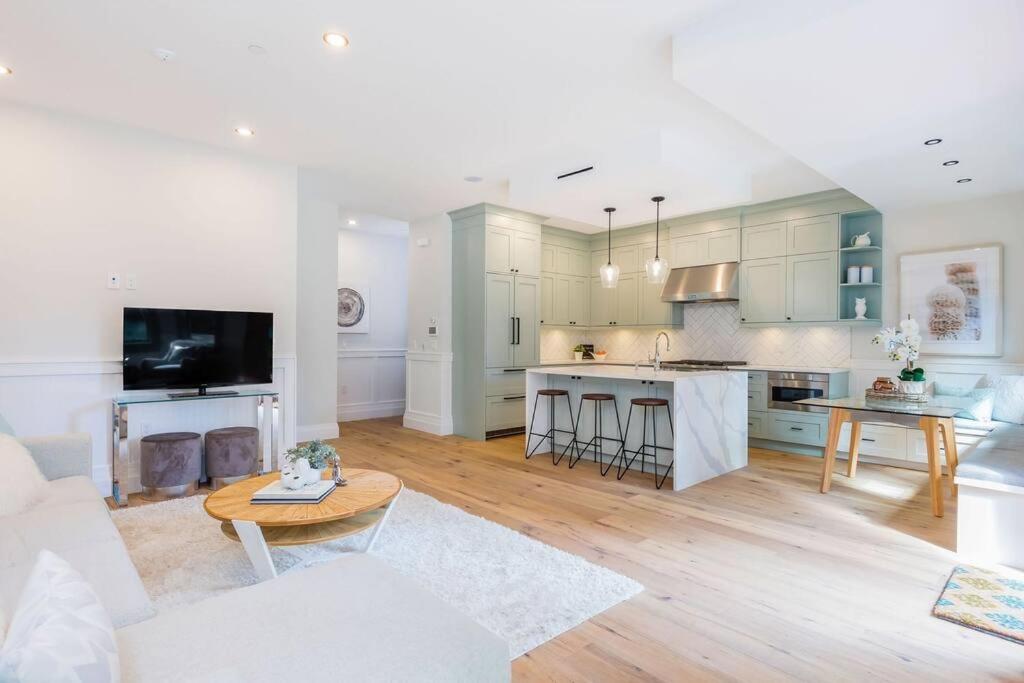 Easeful 2 Bedroom Unit Near English Bay Vancouver Exterior foto